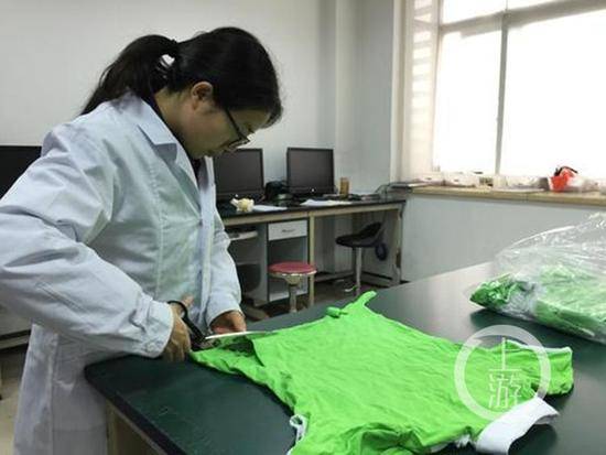 重庆一中学校服质量不合格 4千多件校服被召回2